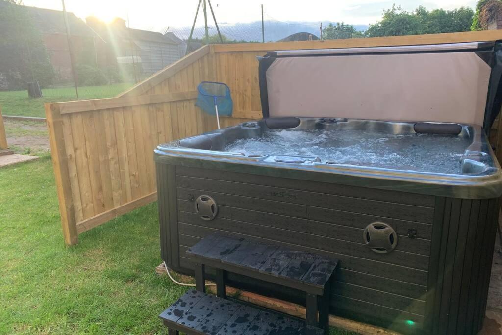Countryside Annexe, With Hottub, Sleeps Up To 4 Apartment Durston Exterior foto